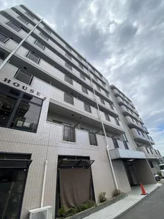 大阪府四條畷市岡山東1【マンション】の外観