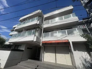 ビーネサイネリア【1階】の外観