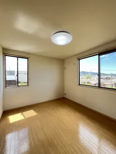 シャーメゾン本郷【2階】の内装