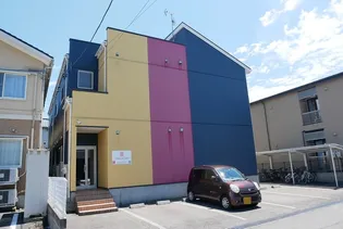 プラザ ドゥ ボヌール【2階】の外観