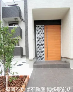 R-Smart Frea吉塚【2階】の外観