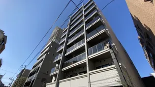 東京都新宿区東五軒町【マンション】の外観