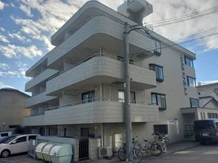 マリリン8.3【1階】の外観