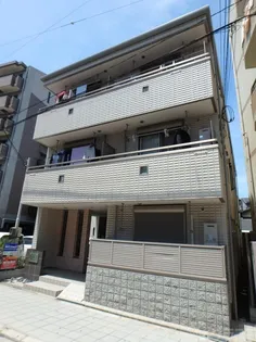 アンフルール【1階】の外観