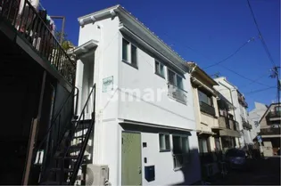 東京都中野区新井4【アパート】の外観