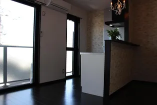 広島県東広島市西条上市町【マンション】の外観