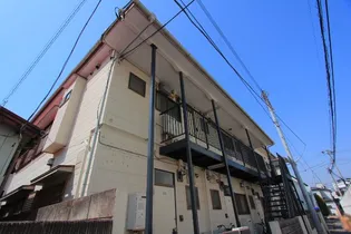 千葉県市川市高石神【アパート】の外観