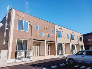 トレス グラナード【1階】の外観