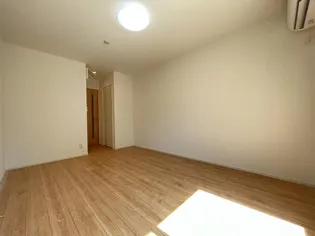 パークフォレスト東照宮【2階】の居間