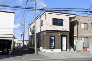 オールドリバー【2階】の外観