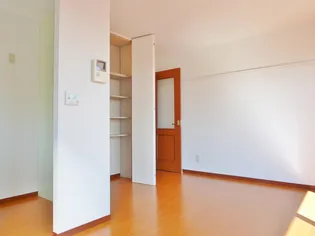 アイエーデル【2階】の居間