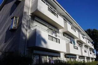 緑成館【2階】の外観