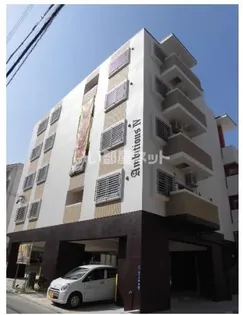 アンビシャスIVの画像