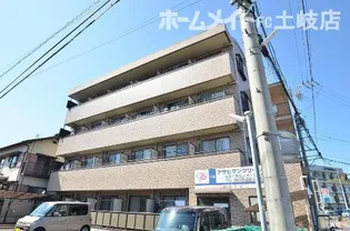 フリーデンハイム音羽【1階】の外観