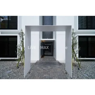 LEGALAND初台【3階】の地図