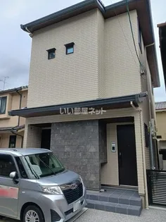 BelleLead御所東【1階】の外観