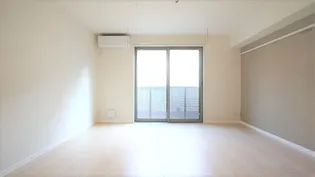 ヒルズガーデン【2階】の居間