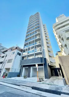 ミリアレジデンス新宿御苑【2階】の外観