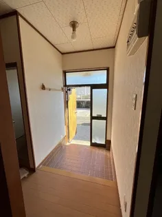 仲田ハイツの玄関