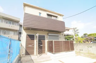 神奈川県川崎市高津区久地1【アパート】の外観