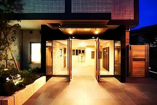 東京都中野区中央5【マンション】の外観