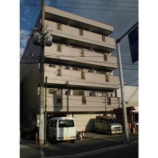鳳TKハイツ2号館の外観