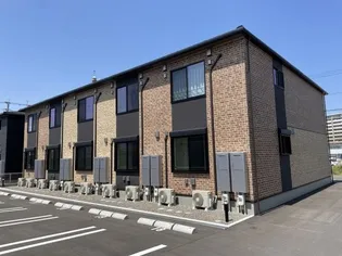 ヒカルサ伊万里フロントI【1階】の外観