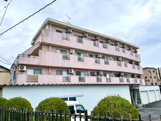 シャトー衆楽【2階】の外観