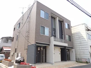 ララ アイエスオー【1階】の外観