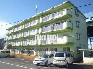 ファミーユ Aの画像