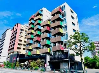 東京都新宿区大京町【マンション】の外観
