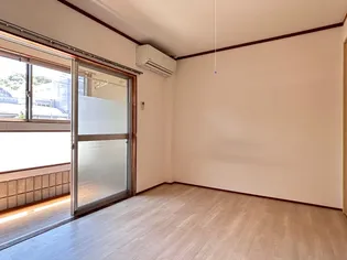 コーポアドバンスA棟【1階】の居間