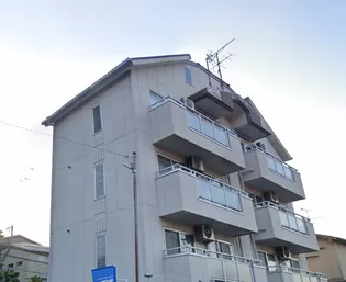 ファミール聖和【3階】の外観