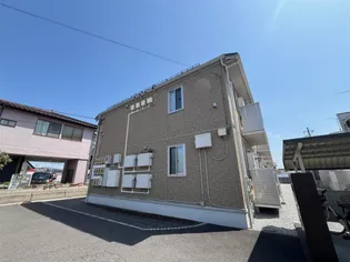 メゾン・ド・レサン【2階】の外観