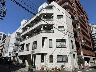 麻布フラット【3階】の外観