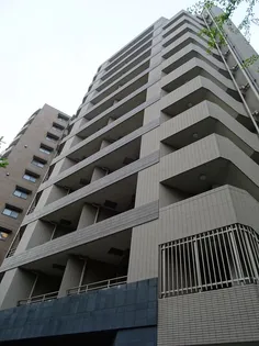 コンシェリア南青山【7階】の外観