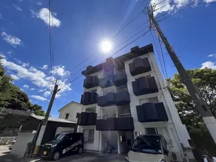 ロイヤルサルートの画像