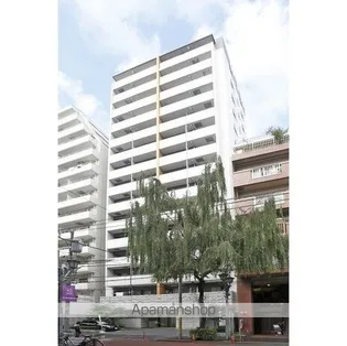 東京都新宿区新宿1【マンション】の外観