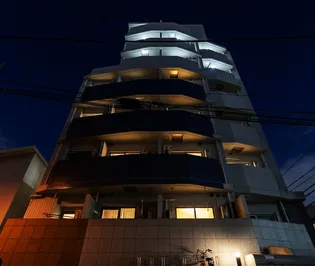 東京都豊島区巣鴨4【マンション】の外観