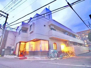 ロイヤル淡路【3階】の外観