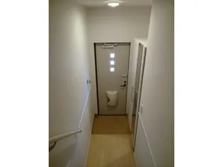 アップ・テイル【2階】の玄関