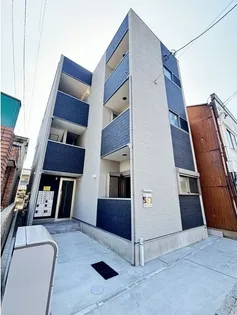 ブルーライズ【1階】の外観