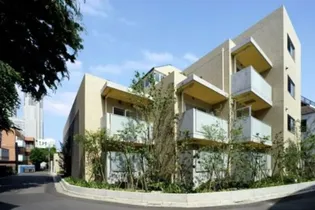 レジディア西新宿II【1階】の外観