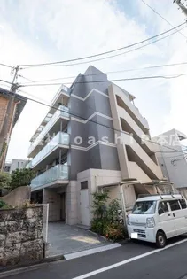 東京都新宿区西落合2【マンション】の外観