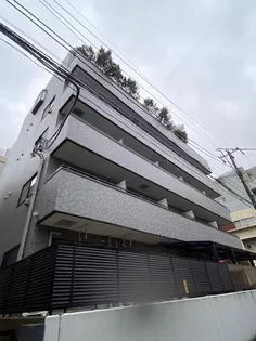 カピオラニ【3階】の外観