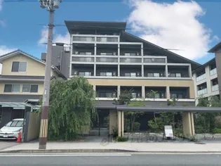 ヴィラ岡崎神宮【4階】の外観