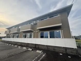 グラヴィス レジデンス【1階】の外観