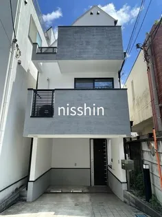 東京都新宿区南榎町【一戸建】の外観
