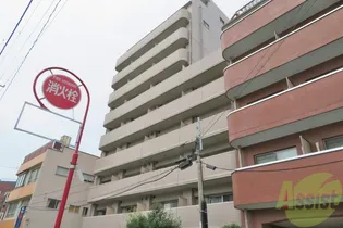 トロワフレール【6階】の外観