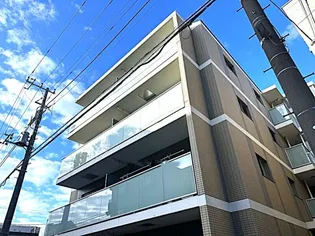 東京都渋谷区初台2【マンション】の外観